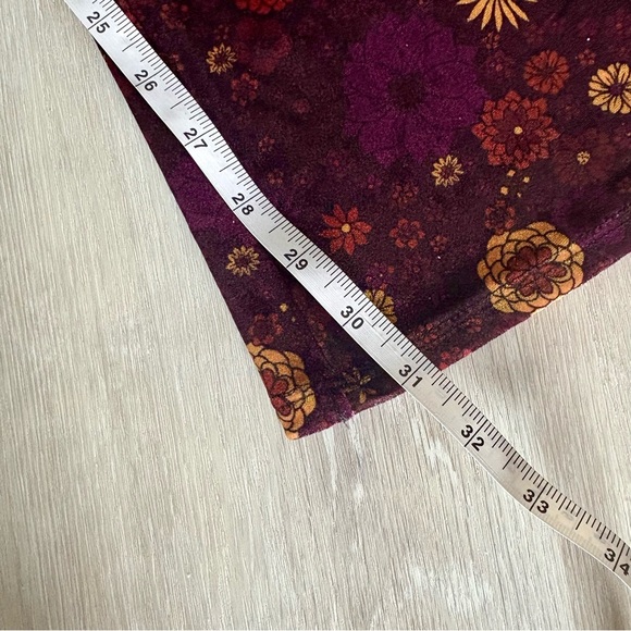 Flare Street for Free People Pull On Velvet Flares Size Large Runs Small - Picture 11 of 11